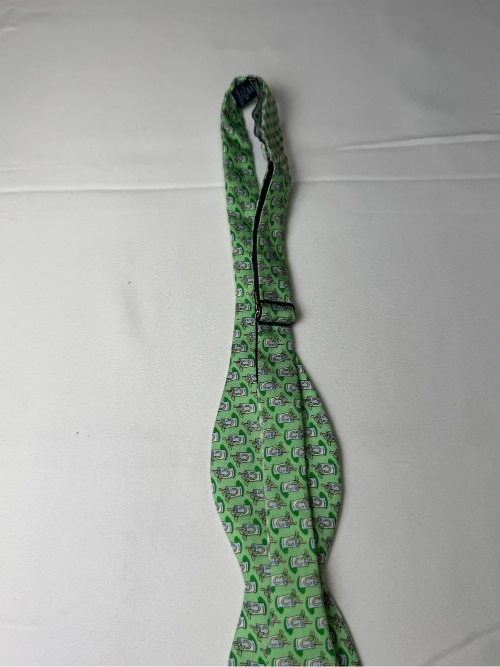 Vineyard Vines Kentucky Derby Style Light Green Patterned Silk Bow Tie